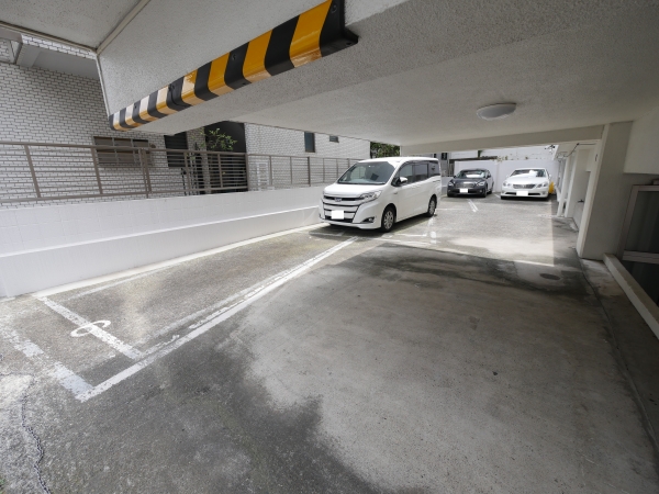 駐車場イメージ2