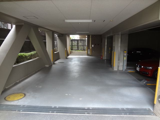 駐車場イメージ3