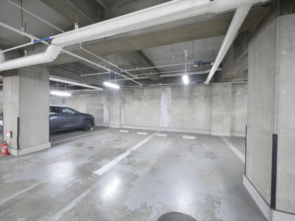 駐車場イメージ3