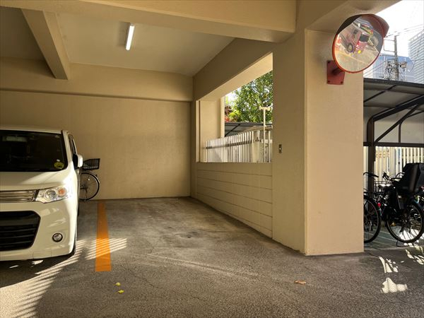 駐車場イメージ3