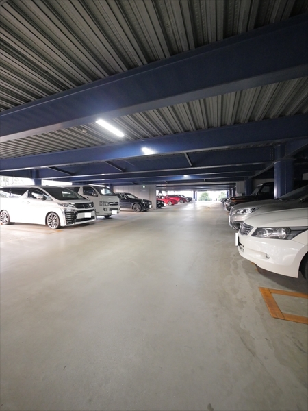 駐車場イメージ3