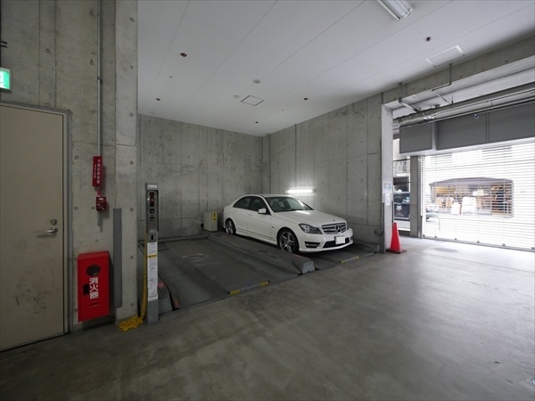 駐車場イメージ3