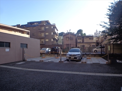 月額３１，０００円（下段）３５，０００円（上段）４０，０００円（平置き）