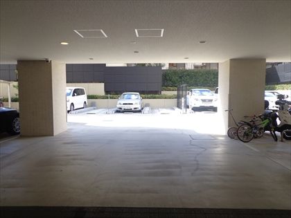 駐車場イメージ3