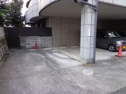 駐車場イメージ3