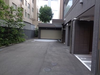 機械式￥４５，０００（５３００×２０５０×２０００×２３００）