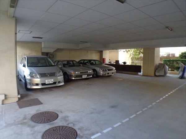 駐車場イメージ3