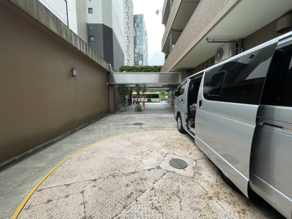 駐車場イメージ3