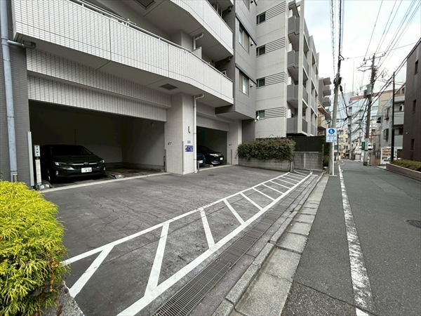 駐車場イメージ3