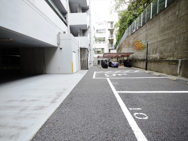 駐車場イメージ3