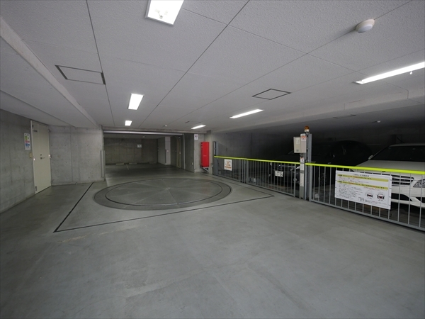 駐車場イメージ3