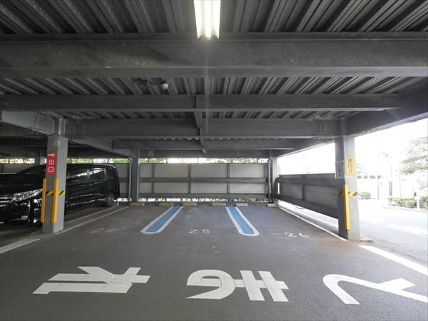 駐車場イメージ3