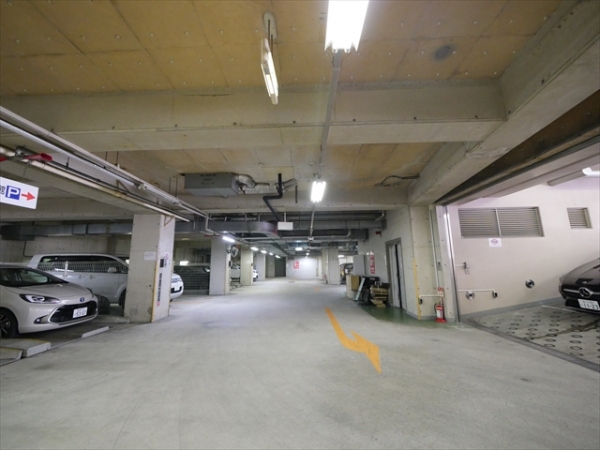 駐車場イメージ3