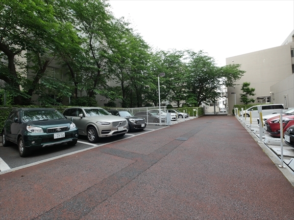 駐車場イメージ3