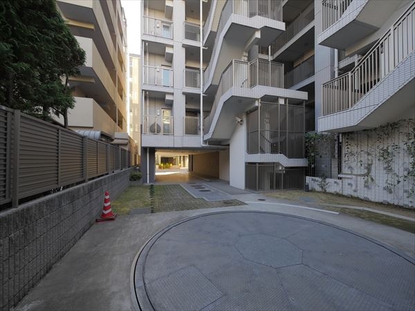 駐車場イメージ3
