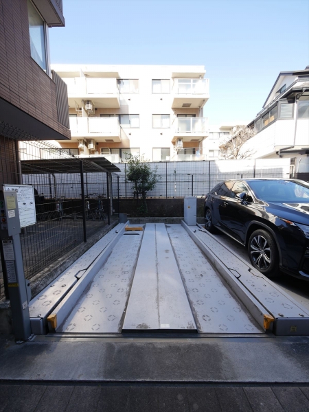 駐車場イメージ3