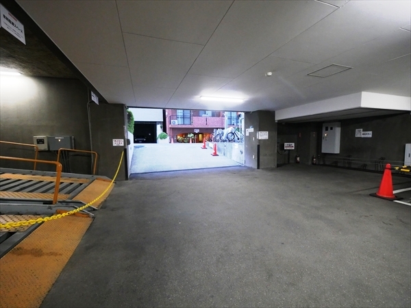 駐車場イメージ3