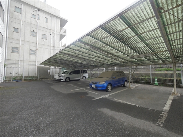 駐車場イメージ3