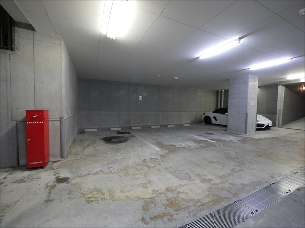 駐車場イメージ3