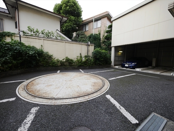 駐車場イメージ3