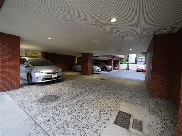 駐車場イメージ3