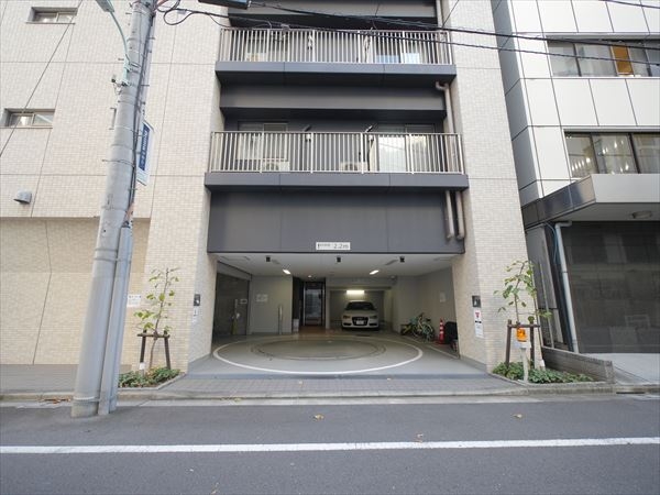 駐車場イメージ3