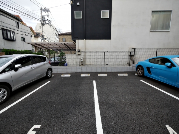 駐車場イメージ3