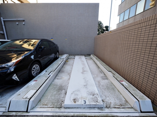 駐車場イメージ3