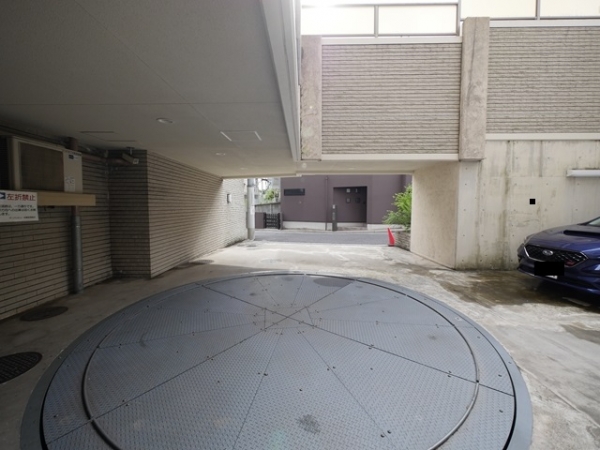 駐車場イメージ3