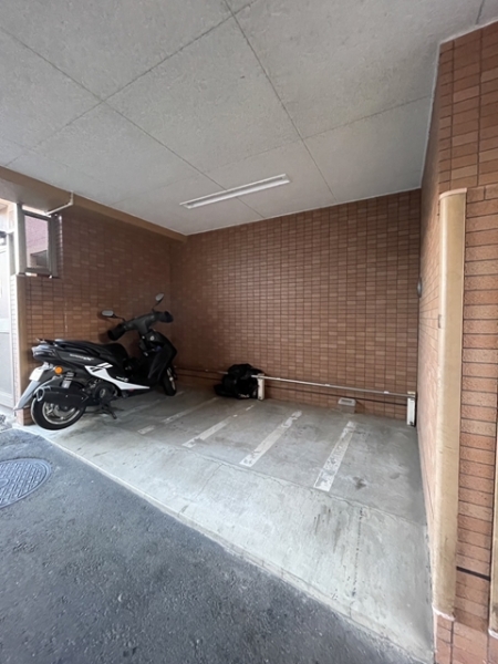 駐車場イメージ3