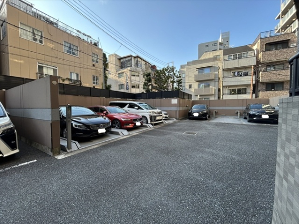 駐車場イメージ3