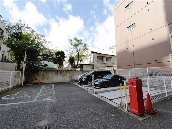 駐車場イメージ3