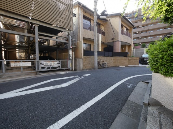 駐車場イメージ3