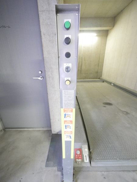 駐車場イメージ3