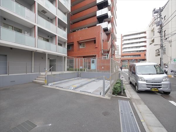 駐車場イメージ3