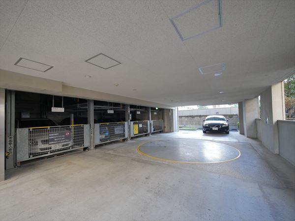 駐車場イメージ3