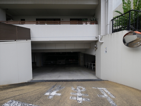 駐車場イメージ3