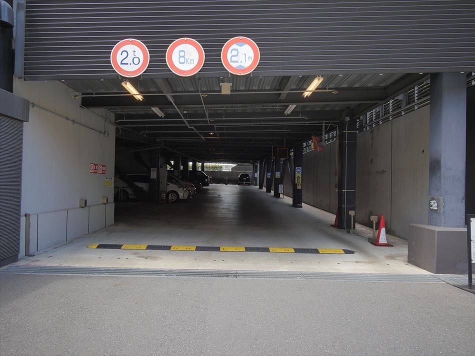 駐車場イメージ3