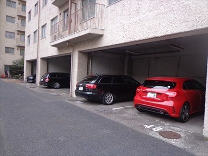 月額２４，０００～３０，０００円