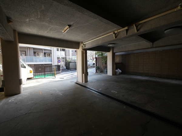 駐車場イメージ4