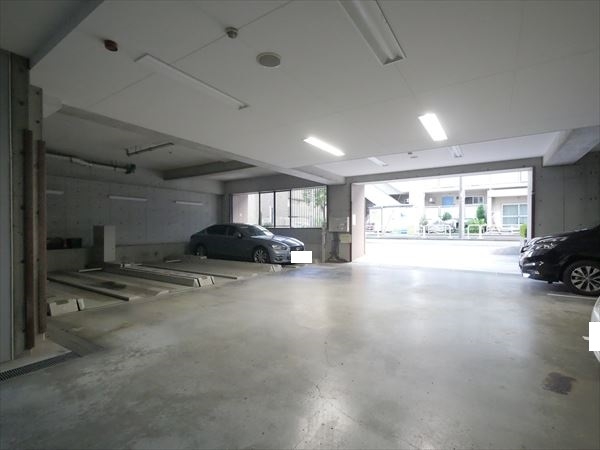 駐車場イメージ4