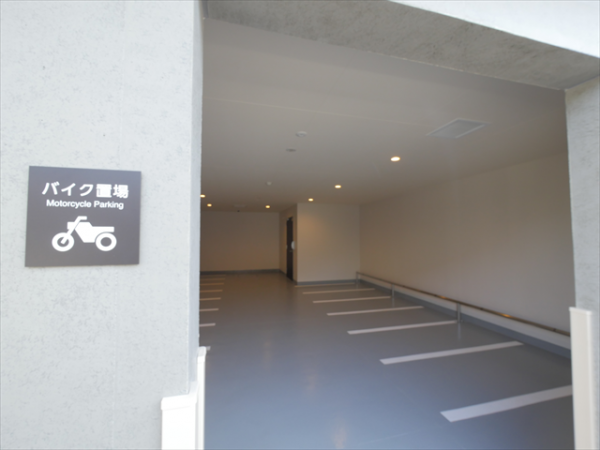 バイク置き場