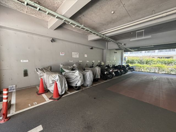 駐車場イメージ4