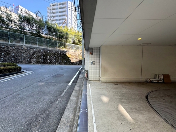 アジリア代々木Ｊ'ｓ　駐車場