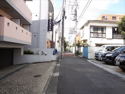 外苑フラット駐車場