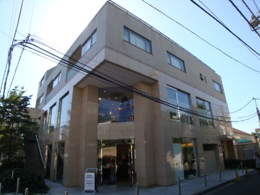 ケイズ表参道　（Ｋ'ｚ ｏｍｏｔｅｓａｎｄｏ）