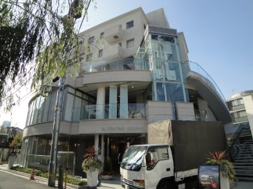 IL CENTRO SERENO（イルチェントロセレーノ）