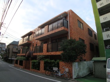 信濃町スワローズマンション