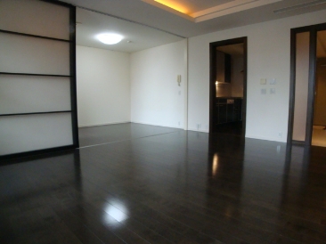 グランドメゾン南青山 （GRANDE MAISON MINAMI AOYAMA）