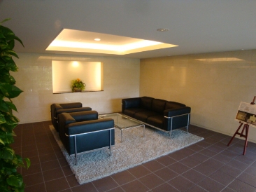 王子ホームズ青山　（ＯＪＩ　ＨＯＭＥＳ　ＡＯＹＡＭＡ）